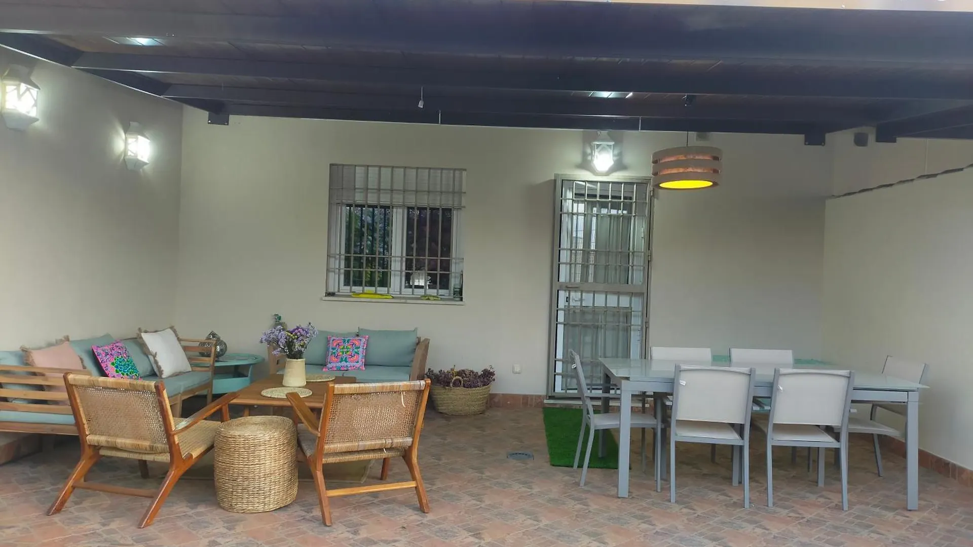 Casa De Diseno Con Jardin Cerca De Cordoba Villa San Sebastian de los Ballesteros